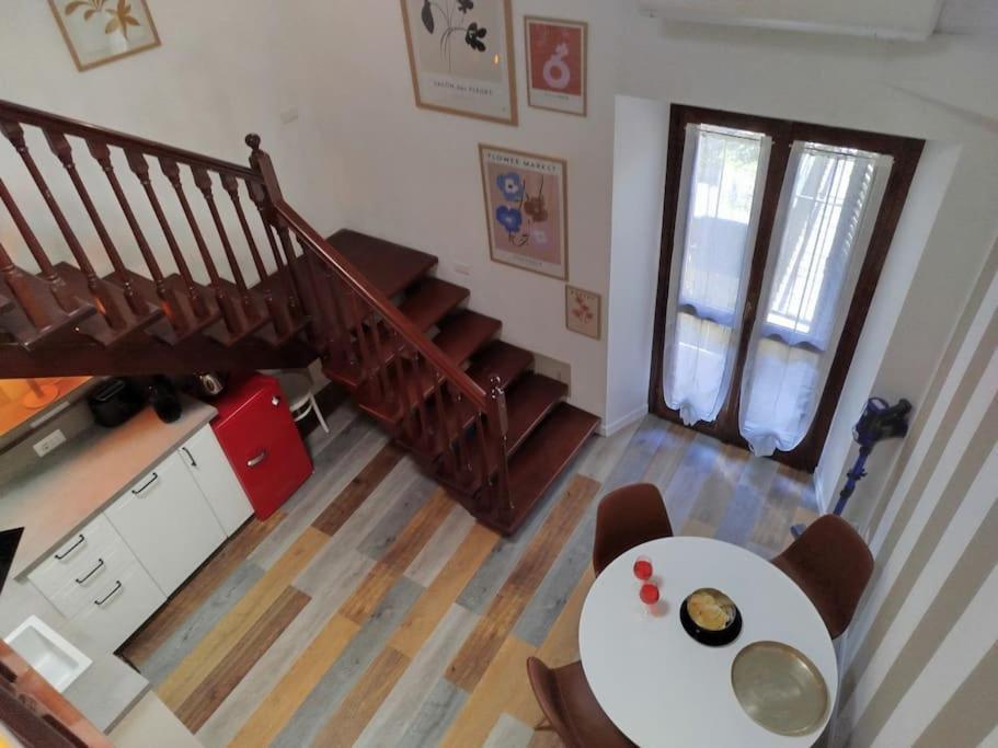 Casa Fedra, Delizioso Loft Frontelago ตอสโกลาโน มาแดร์โน ภายนอก รูปภาพ